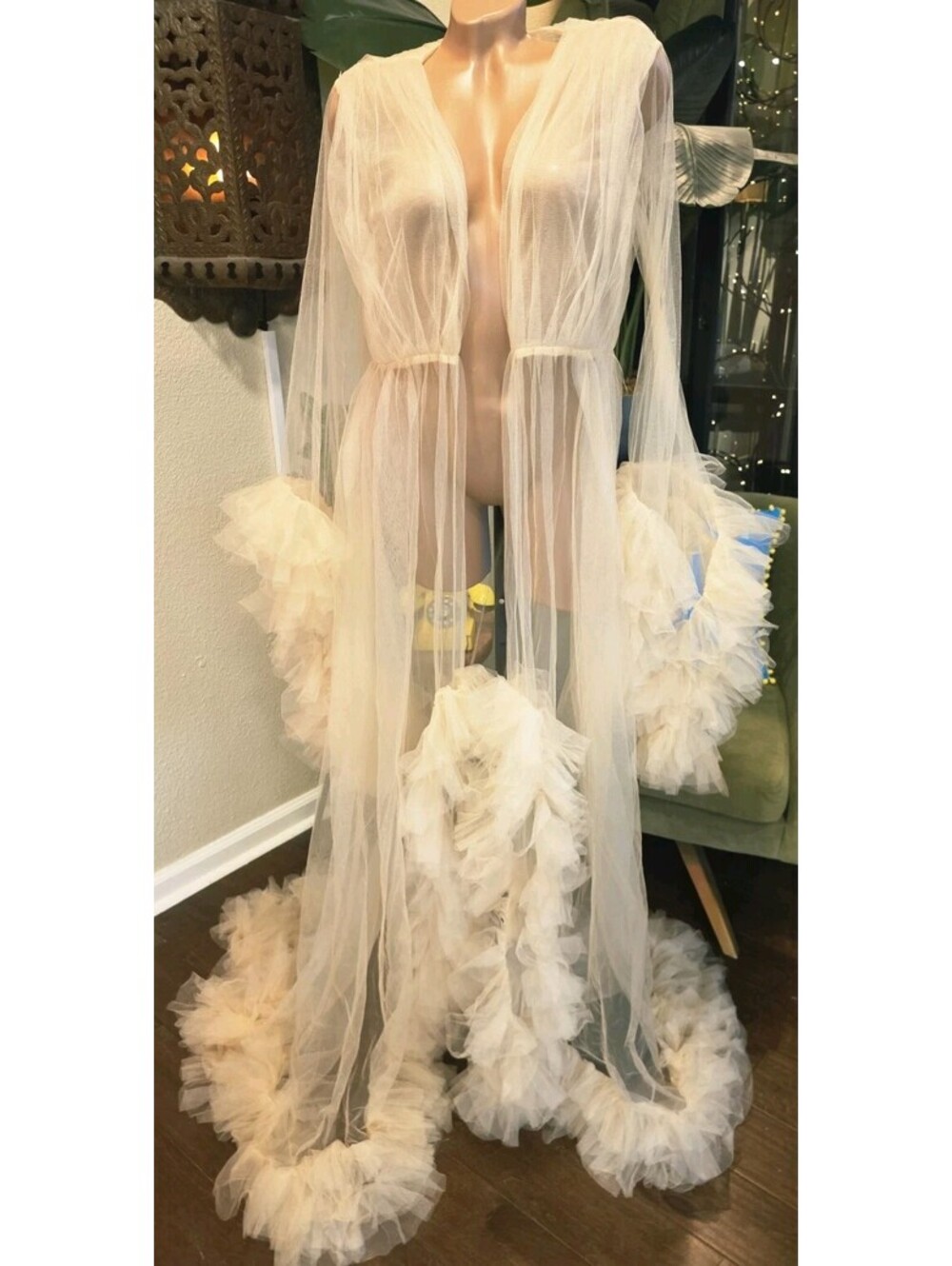 New Trend Champagne Tulle Ruffle Robe Size S NWT Bridal Boudoir Maternity Photo
